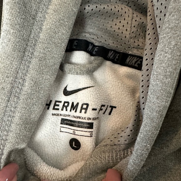 Nike hoodie - Picture 2 of 2